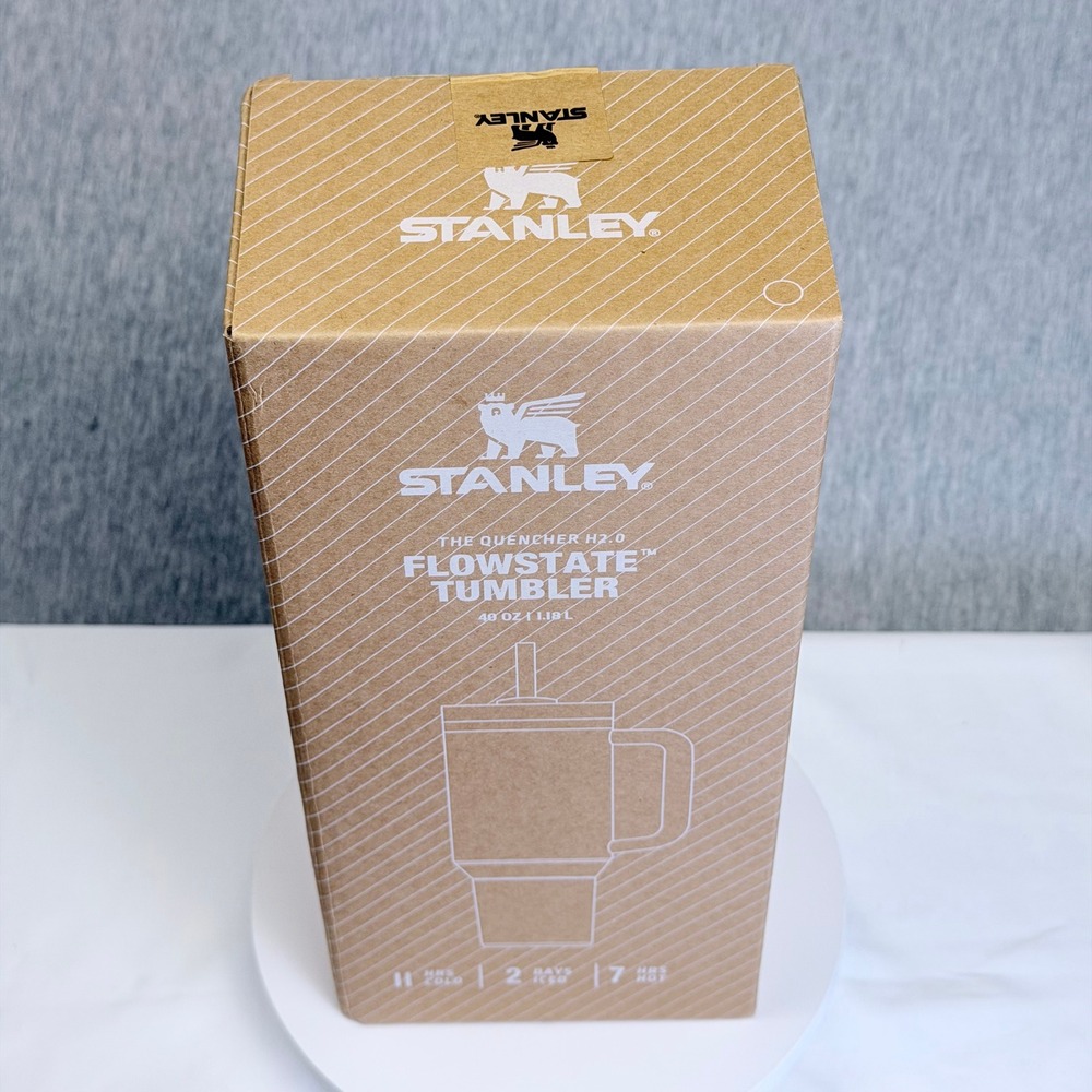 Stanley The Quencher H2.0 FlowState Tumbler 40 oz Orange Stainless Steel Mug NEW